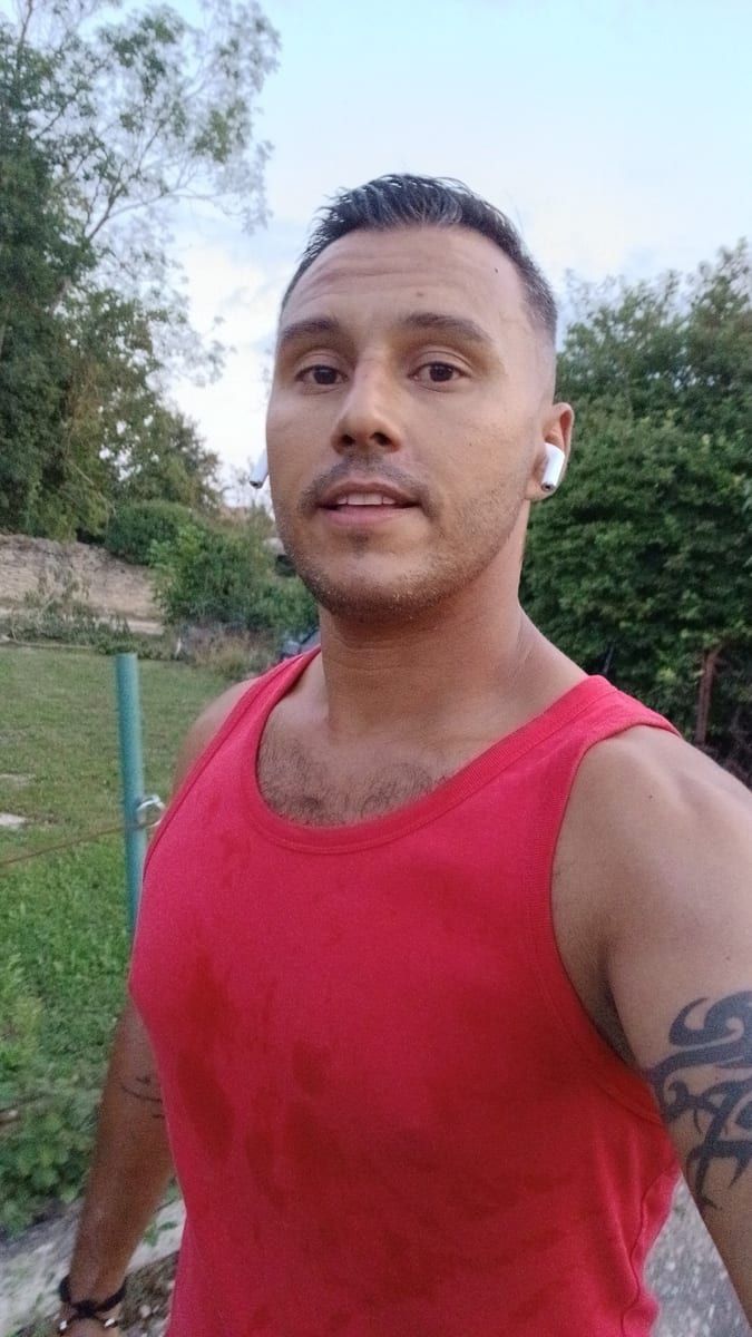 Profil von Sekhou